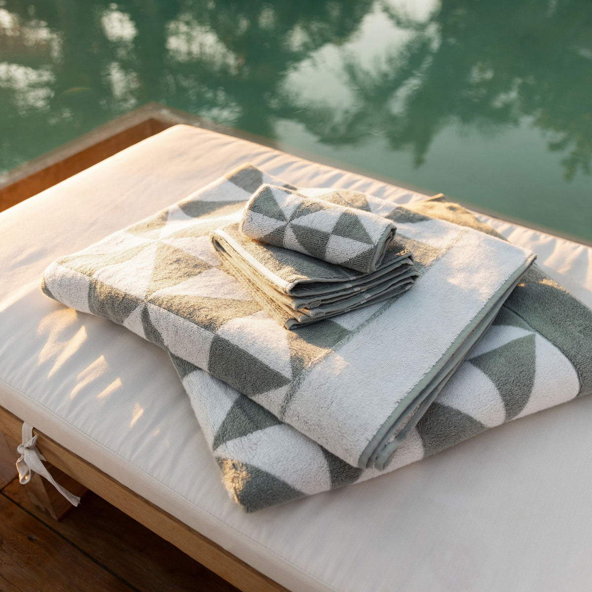 Umbra Towels